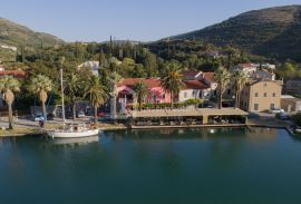 Prodaja renoviranog hotela u zaštićenoj zoni Rijeke Dubrovačke, Dubrovnik - Okolica, Famiglia