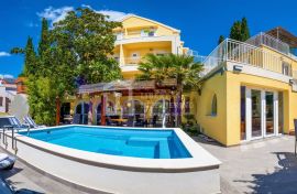 Prodaja kuće s apartmanima i bazenom u Cavtatu, okolica Dubrovnika, Konavle, Maison