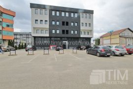 Adaptirani poslovni prostori od 35m2 do 300m2 s parking mjestom, Stup, Ilidža, Commercial property