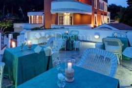Luxury Boutique Hotel  Villa Vulin- ekskluziva!, Pula, العقارات التجارية