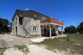 ISTRA, RAKALJ - Kuća s dvije stambene jedinice s velikim građevinskim zemljištem, Marčana, بيت
