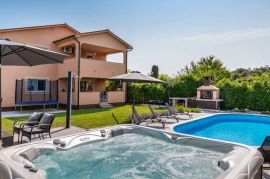 Predivna kuća sa bazenom, Loborika, Istra, Marčana, Casa