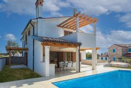 Lijepo uređena dvojna kuća s pogledom na more, Kavran, Istra, Marčana, Famiglia
