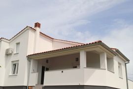 Kuća na dobroj lokaciji, Banjole, Istra, Medulin, Maison