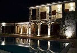 Predivna villa sa bazenom, Tinjan, okolica, Istra, Tinjan, Maison