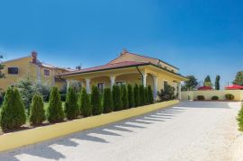 Predivna kuća za odmor sa bazenom, Vodnjan, Istra, Vodnjan, Casa