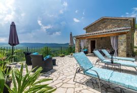 Kamena kuća sa panoramskim pogledom, Oprtalj, Istra, Oprtalj, Famiglia