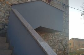 Kamena kuća na dobroj lokaciji, Poreč,okolica, Istra, Poreč, Casa