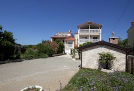 Kuća sa 5 apartmana na prodaju, Banjole, Istra, Medulin, House