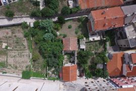 Kamena kuća na prodaju u strogom centru Pule, Istra, Pula, Ev