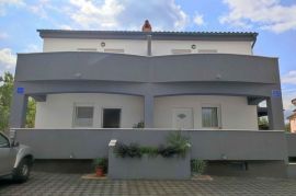 Kuća u sklopu duplexa na prodaju, Dobrinj, Otok Krk, Krk, Famiglia