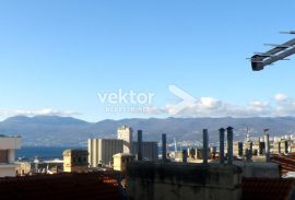 Stan, Centar, 100m2, 4-soban, balkon, odlična zgrada, Rijeka, Wohnung