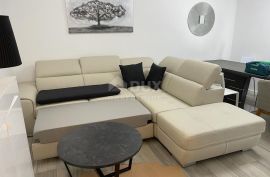 GRAD KRK - Luksuzni trosobni apartmana i jednosobni apartman u prizemlju, Krk, Appartamento