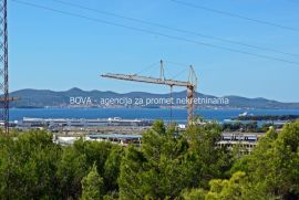 Građevinsko zemljište od 6000 do 26000 m2 u Gaženici, Zadar, Zadar, أرض