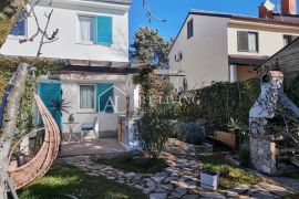 Istra, Umag - šarmantna kuća na atraktivnoj lokaciji, 1000 m od mora, Umag, Casa