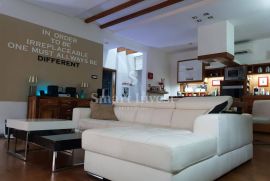 BELVEDER, luksuzan dvoetažni stan od 160 m2, Rijeka, شقة