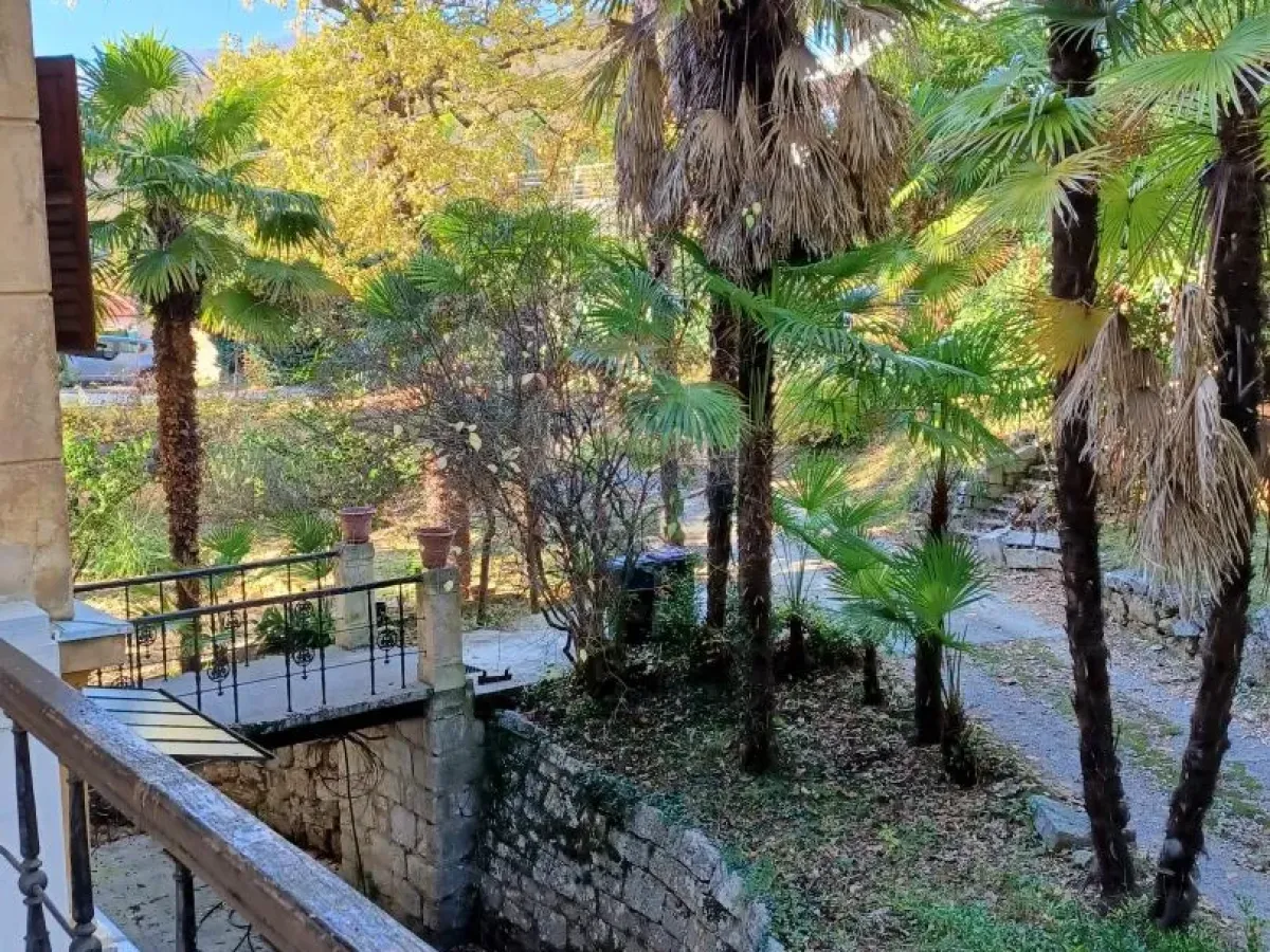 Opatija, dvoetažni stan u austrougarskoj villi, Opatija, Appartement