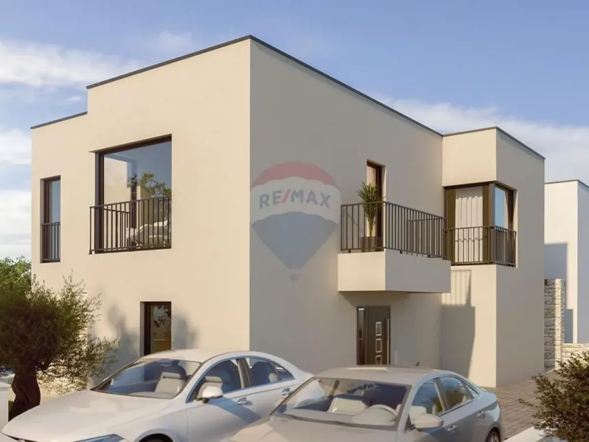 Moderna dvojnica s bazenom u blizini centra Poreča, Poreč, Maison