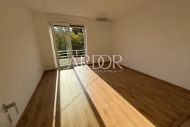 Vojak, novoadaptirani trosobni stan na vrlo traženoj lokaciji!, Rijeka, Appartement