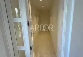 Vojak, novoadaptirani trosobni stan na vrlo traženoj lokaciji!, Rijeka, Appartement