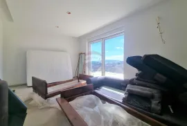 RIJEKA,KASTAV-NOVOGRADNJA, kuća sa bazenom, saunom, pogledom na more, Kastav, Casa