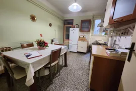 Rijeka, centar - stan od 110 m2, Rijeka, Appartement
