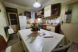 Rijeka, centar - stan od 110 m2, Rijeka, Appartement