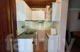 KUĆA U PRIRODI SA GRAĐEVINSKOM PARCELOM 100M OD KUĆE, Marčana, Kuća