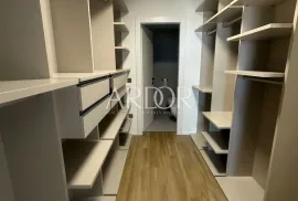 Kostrena, vila 4SS sa bazenom, Kostrena, Дом