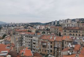 RIJEKA, CENTAR - stan 93m2 panoramski pogled na more i grad, Rijeka, Daire