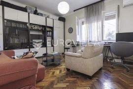 Zagreb, Trešnjevka, trosoban stan na lijepoj lokaciji, 72 m2, Zagreb, Apartamento