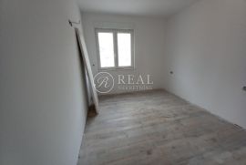 Seget Vranjica stan 77 m2 s loggom i pogledom, Seget, Wohnung