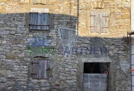 Stara kamena kuća u srcu Istre, Pazin, Kuća