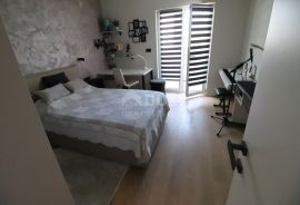 RIJEKA, HOSTI - Luksuzni prostrani stan s pogledom na more, Rijeka, Appartamento