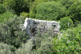Slano, kamena ruševina za obnovu na zemljištu 100 m od mora, Dubrovačko Primorje, Maison