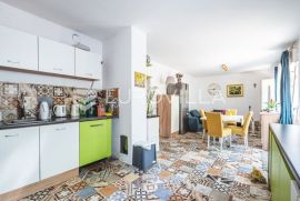 Zagreb, Remete trosoban stan u kući, 111 m2, Zagreb, Flat