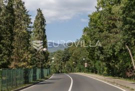 Pantovčak zemljište 11.350m2 za 5 vila po 400m2, Zagreb, Terreno