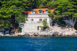 Otok Koločep (Dubrovnik), vila s ekskluzivnom pozicijom prvi red do mora, Dubrovnik - Okolica, Commercial property