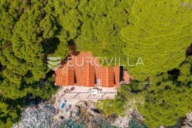 Otok Koločep (Dubrovnik), vila s ekskluzivnom pozicijom prvi red do mora, Dubrovnik - Okolica, Gewerbeimmobilie