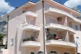 Makarska, jednosobni stan s tri balkona i pogledom, Makarska, Kвартира