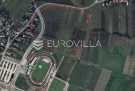 Velika Gorica, građevinsko zemljište 12.431 m2 u M i G zoni, Terreno