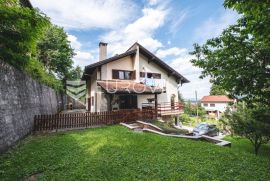 Samobor, Giznik, obiteljska kuća na zemljištu od 1159 m2, Σπίτι