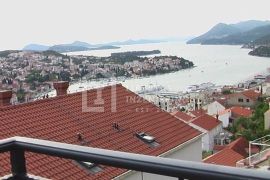 Prodaja dvoetažne kuće s pogledom na gruški akvatorij, Dubrovnik, Dubrovnik, بيت