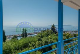 Trosoban stan s panoramskim pogledom na more ,50m od plaže, Opatija okolica, Opatija, شقة