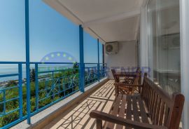 Trosoban stan s panoramskim pogledom na more ,50m od plaže, Opatija okolica, Opatija, Appartamento