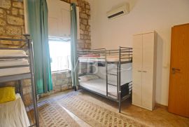 Stan cca 93 m2 | Uhodan posao turističkog iznajmljivanja | Atraktivna lokacija | Dubrovnik, Dubrovnik, Appartment