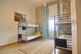 Stan cca 93 m2 | Uhodan posao turističkog iznajmljivanja | Atraktivna lokacija | Dubrovnik, Dubrovnik, Flat