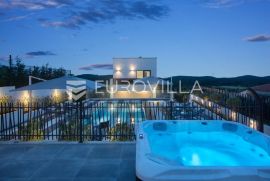 Istra, Flengi, moderna vila sa impozantnom okućnicom i pogledom na more, Vrsar, Casa