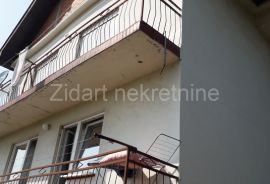 Lazarevac, Branka Pešića, kvalitetna kuća 240m2, 13 ari, House