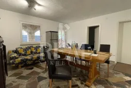 Kavran Kamena kuća sa dva odvojena stana 104m2,nekretnina vrijedna pažnje, Marčana, Ev